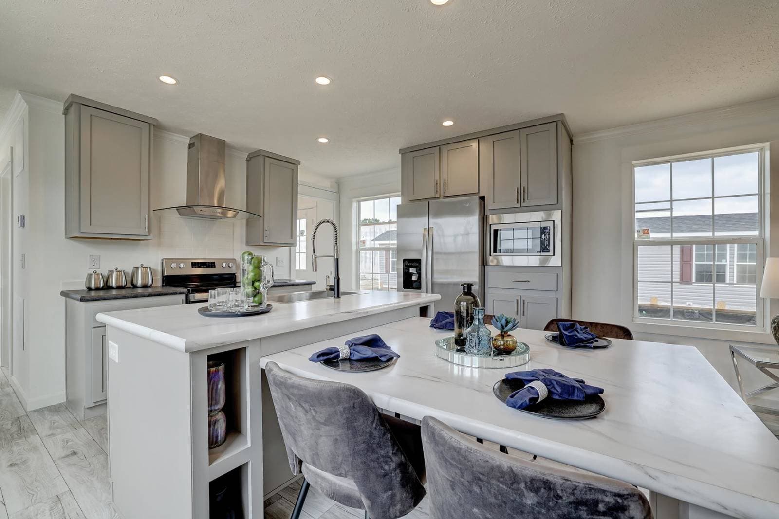 Ironclad 1676-15 kitchen home features