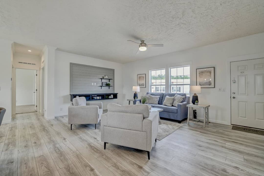 Ironclad 2856-08 interior home features