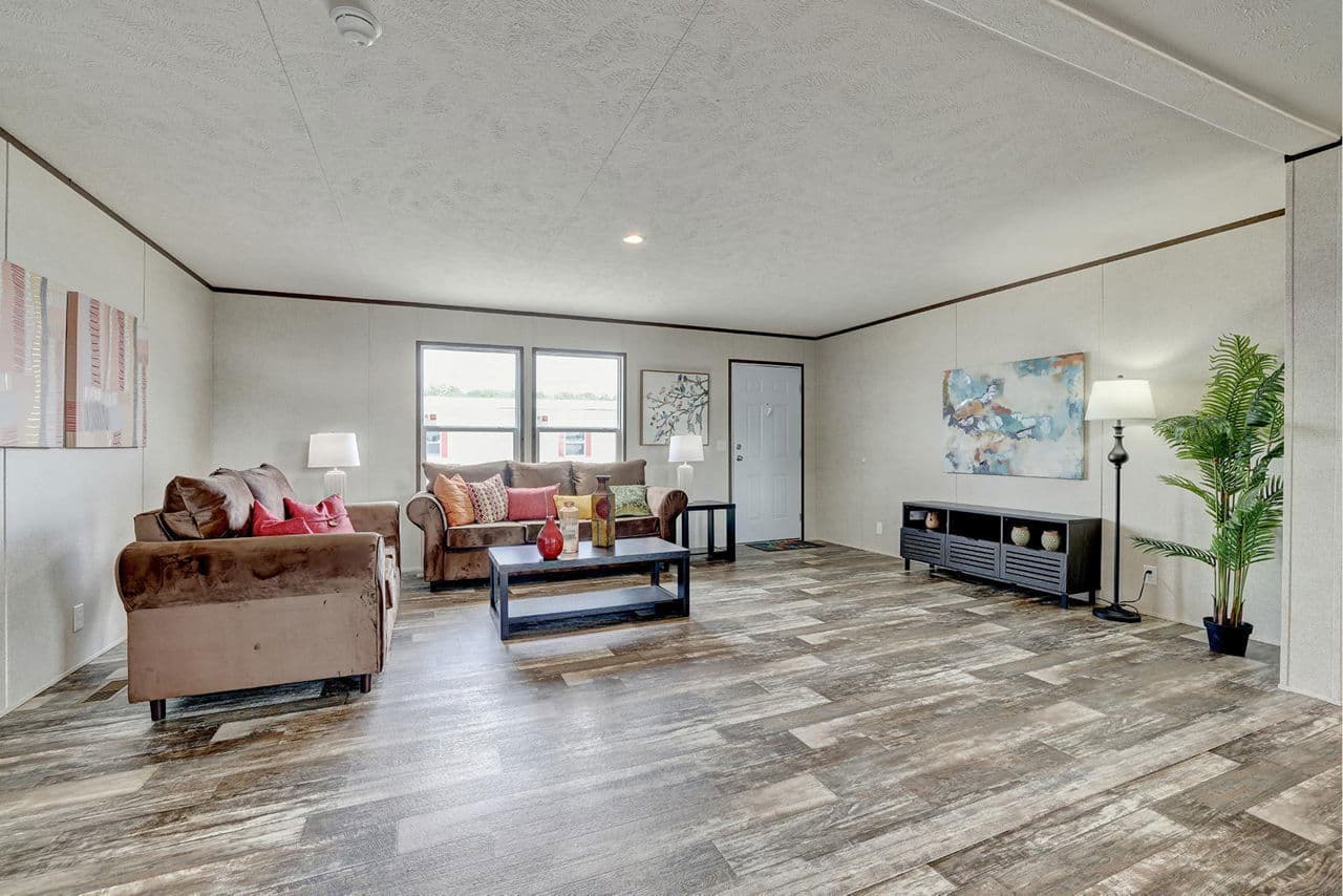 Prime 32 x 60 3260h32p03 interior home features