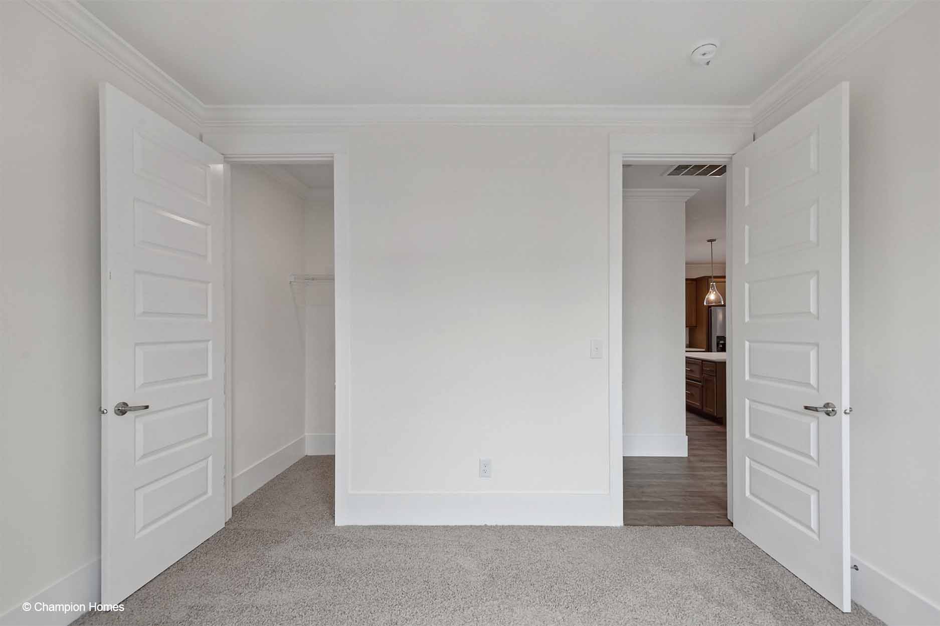 Montgomery 3266 bedroom home features