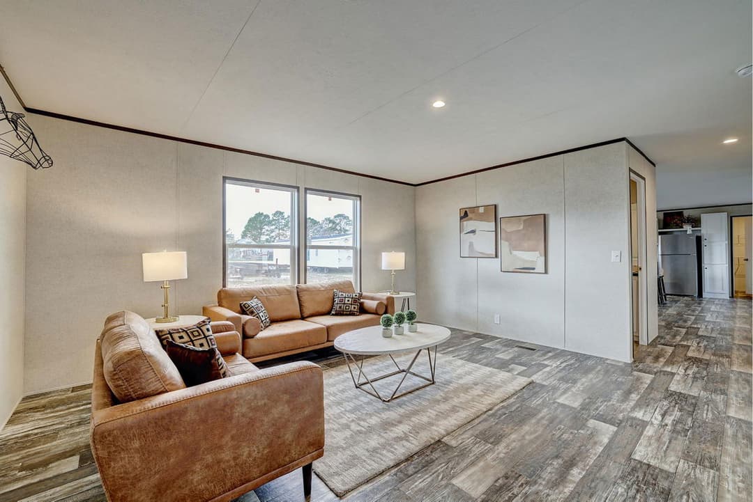 Prime 32 x 60 3260h32p03 interior home features